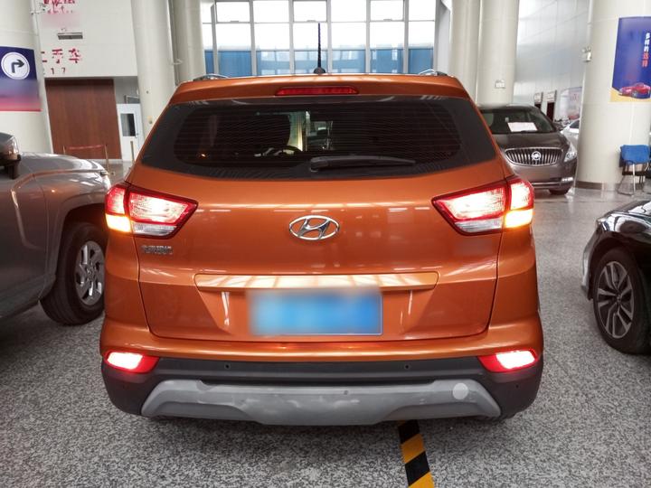 ix25 2017 1.6L AT Smart photo 3