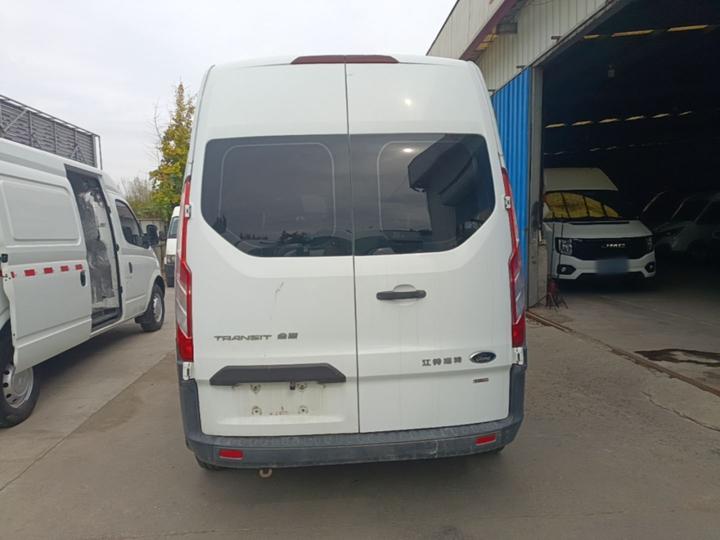 Transit 2017 2.0T Diesel Medium Wheelbase China V photo 3