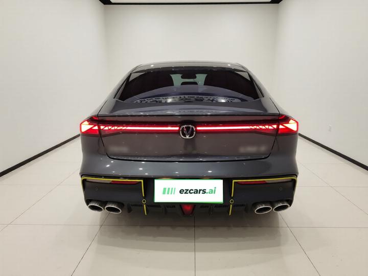 UNI-V 2022 1.5T Sport photo 5