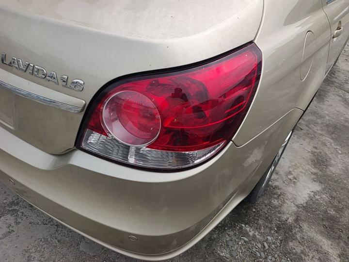 Lavida 2011 1.6L AT photo 7