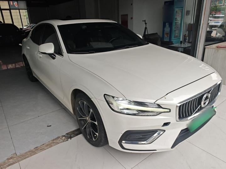 S60 2021 T4 Luxury photo 3