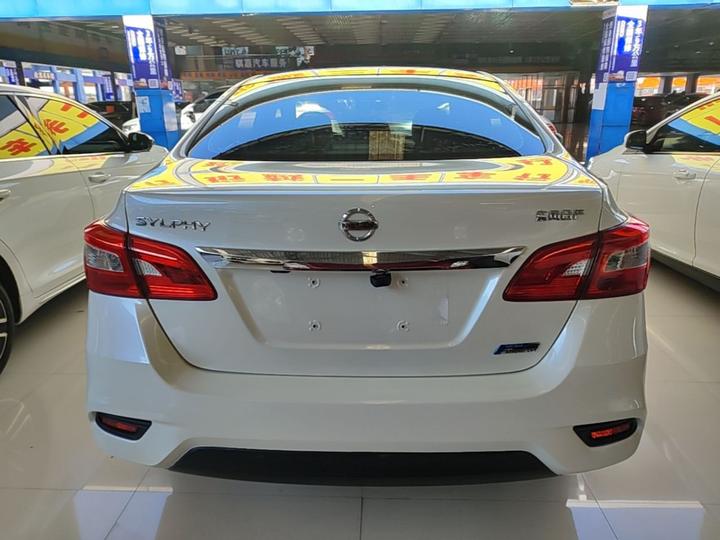Sylphy 2019 1.6XV CVT Connected Exclusive China VI photo 3