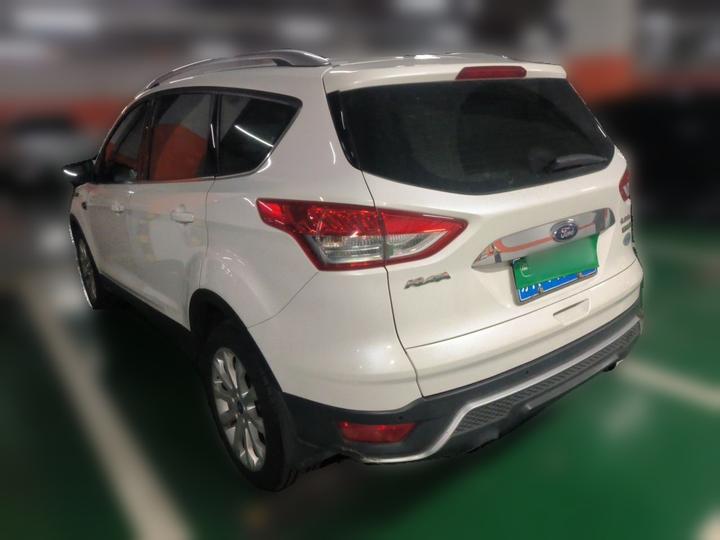 Kuga 2015 1.5L GTDi RWD photo 4