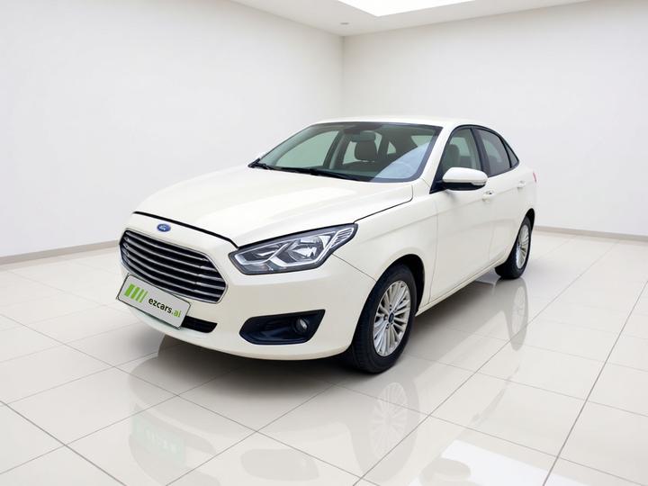 Escort 2015 1.5L AT Comfort