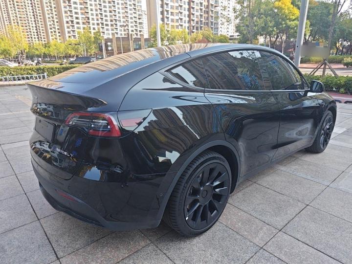 Model Y 2022 RWD photo 4