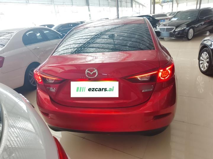 3 Axela 2017 Sedan 1.5L AT Luxury China V photo 3