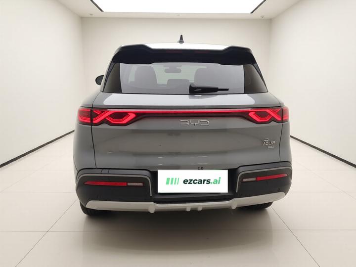 Yuan UP 2025 ADAS 401KM Leading photo 5