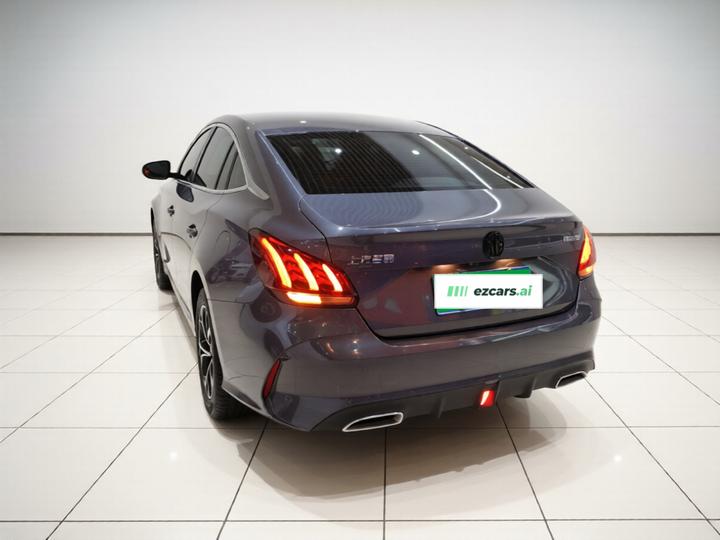 MG5 2021 180DVVT CVT Luxury photo 4