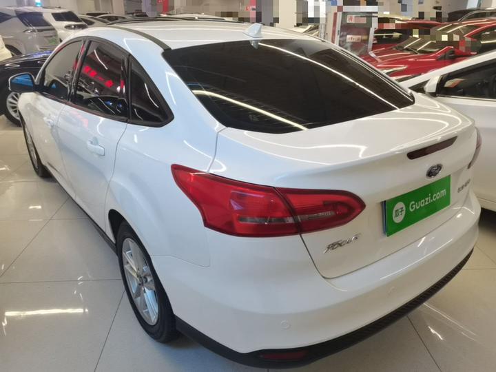 Focus 2017 Sedan 1.6L AT Fashion photo 4