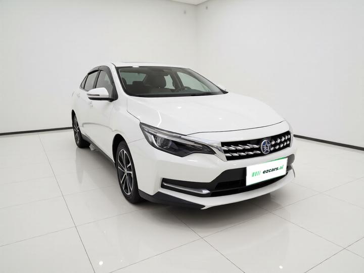 D60 2019 1.6L XL CVT China VI photo 3