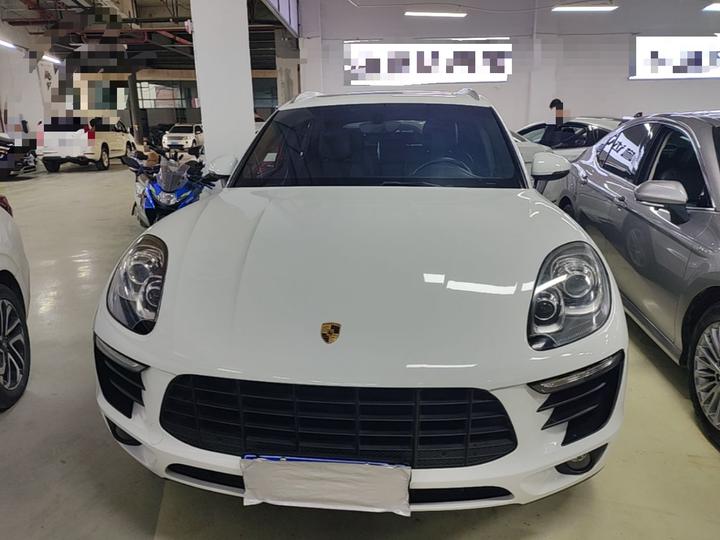 2016 Macan 2.0T photo 2
