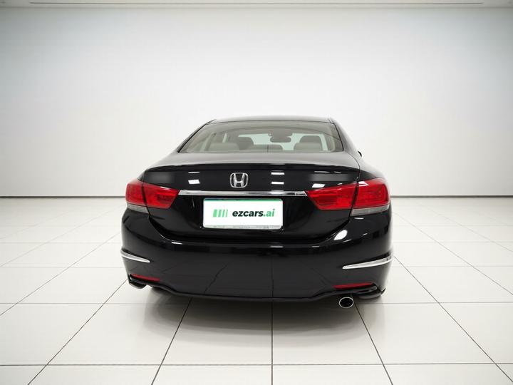 Spirior 2015 2.0L Premium photo 3