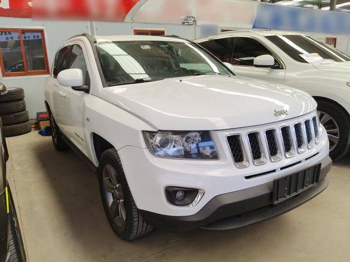 Compass Imported 2014 Facelift 2.4L AWD Comfort photo 3