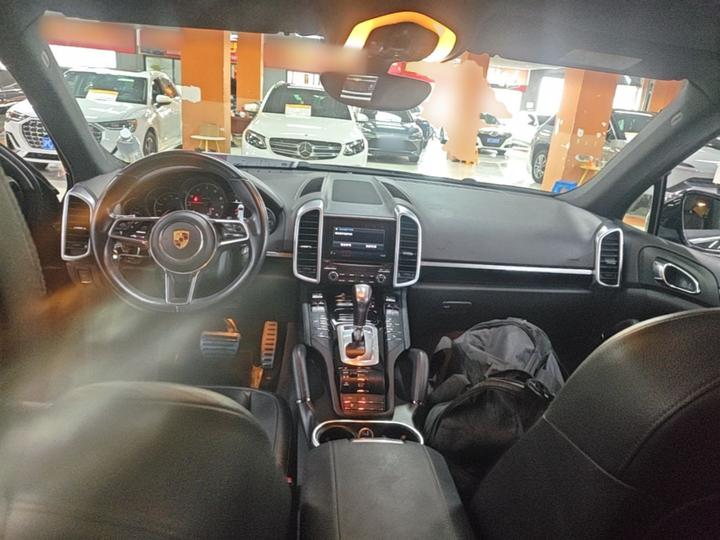 2016 Cayenne 3.0T photo 5