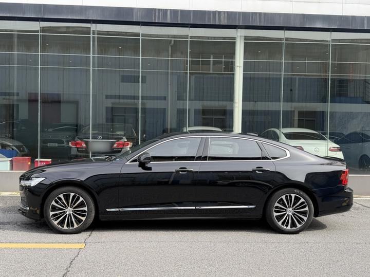 S90 2024 B5 Luxury photo 3