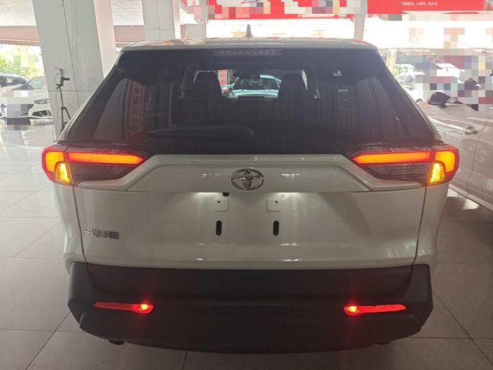 RAV4 2024 2.0L CVT RWD photo 5