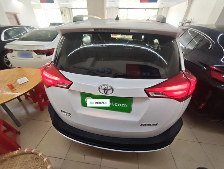 RAV4 2013 2.0L CVT RWD photo 5