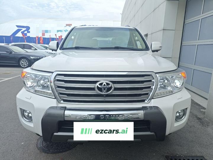 Land Cruiser 2012 4.0L AT VX photo 2