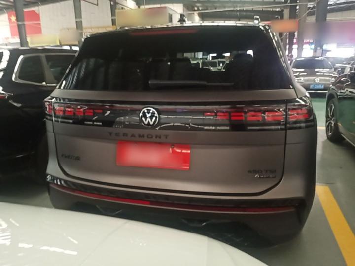 2025 Teramont Pro 450TSI AWD photo 3