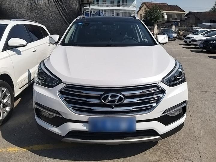 Santa Fe 2017 2.4L AT RWD Smart 5-Seater photo 2