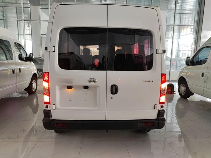 MAXUS V80 2019 2.5T Classic 6 MT Facelift Short Wheelbase 5/6-Seater photo 3