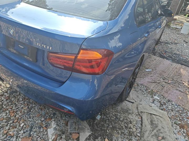 3 Series 2019 320i M Sport photo 7
