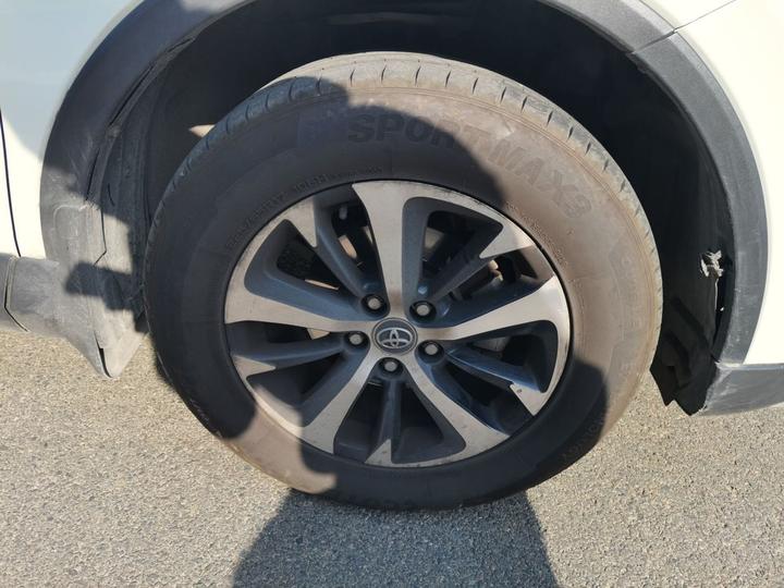 RAV4 2016 2.0L CVT RWD China V photo 8