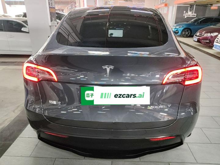 Model Y 2022 Facelift RWD photo 5