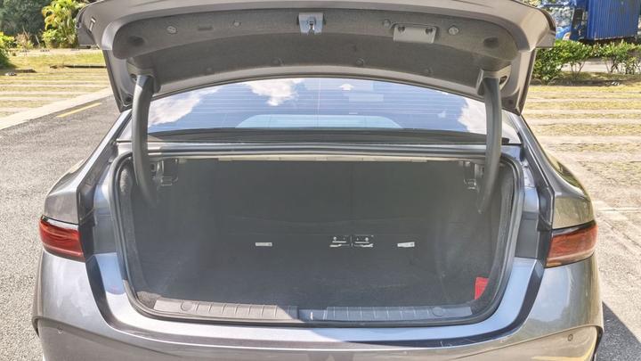 Qin PLUS 2025 DM-i ADAS 128KM Progressive photo 8