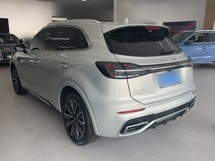 HS5 2023 2.0T AWD Pro photo 4