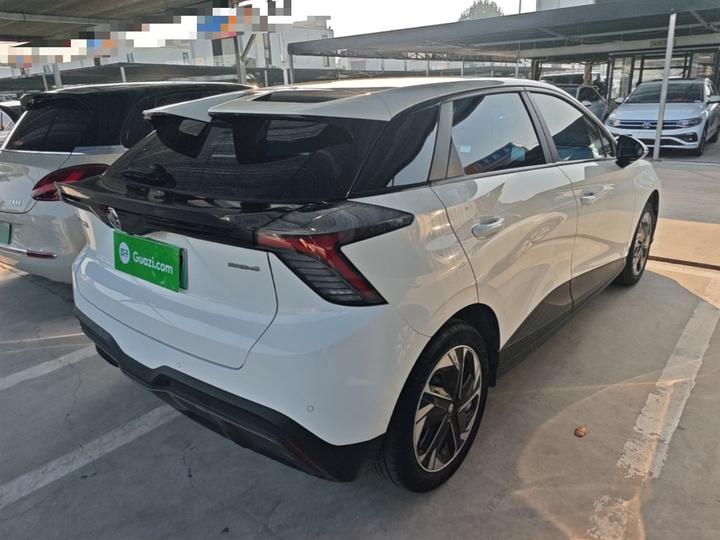 MG4 EV 2023 415km Champion photo 4