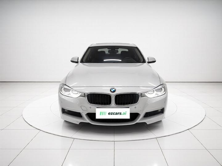 3 Series 2019 320Li M Sport Package photo 2