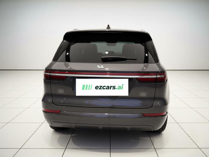 Li Auto ONE 2021 EREV 6-Seater photo 5
