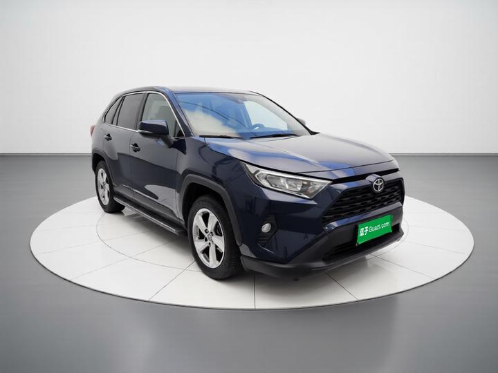 RAV4 2021 2.0L CVT RWD PLUS photo 3