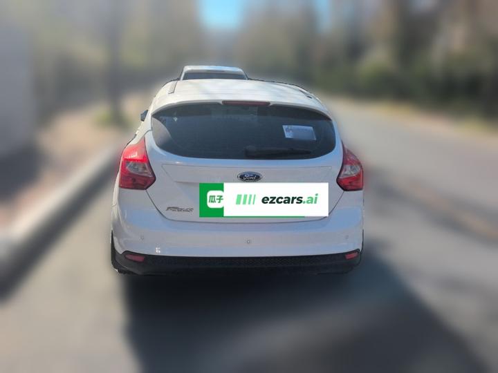 Focus 2012 Hatchback 1.6L AT photo 5