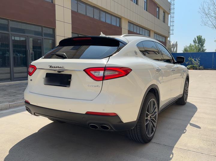 Levante 2018 3.0T Classic photo 4