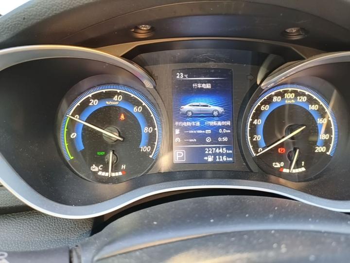 D60EV 2022 Standard Range photo 7