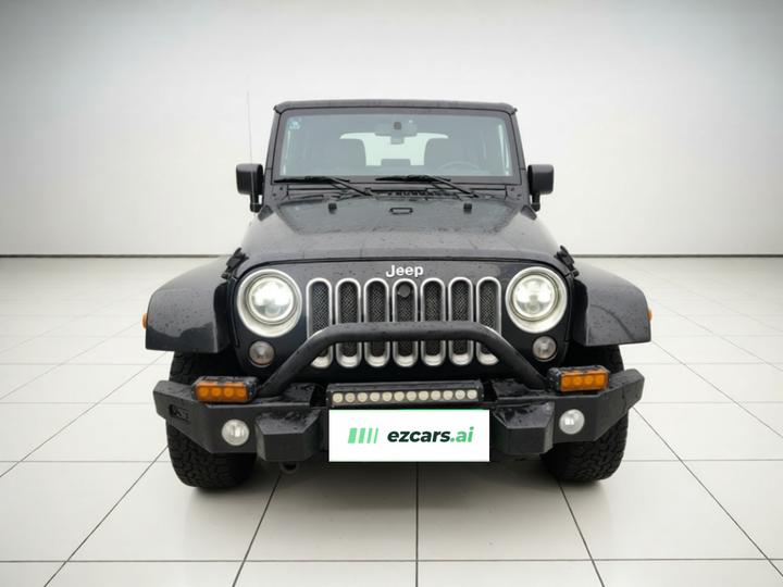 Wrangler 2015 2.8TD Sahara 4-Door Comfort photo 2