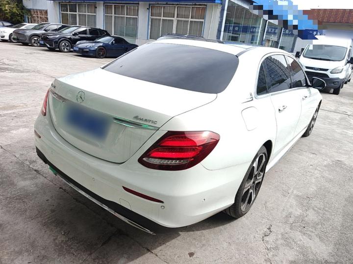 E-Class 2017 E 320 L Sport 4MATIC photo 6