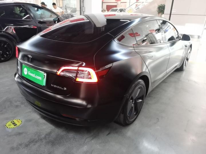 Model 3 2022 RWD photo 4