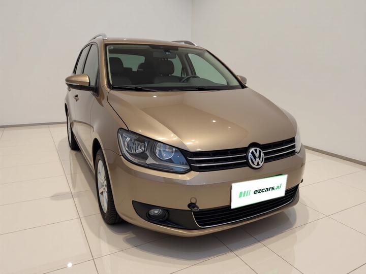 2015 1.4T DSG Comfort 5-Seater photo 3