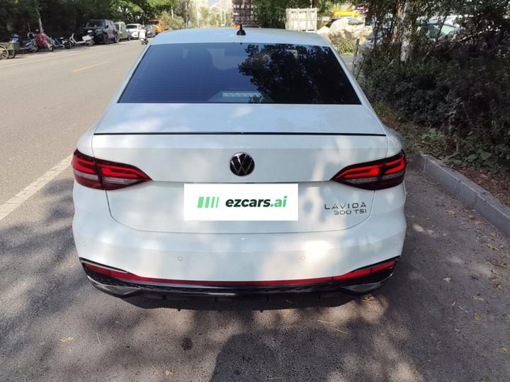 Lavida 2023 300TSI DSG photo 5