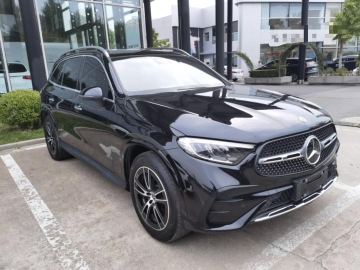 GLC 2025 GLC 260 L 4MATIC Luxury photo 3