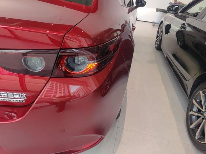 3 Axela 2020 1.5L AT photo 7