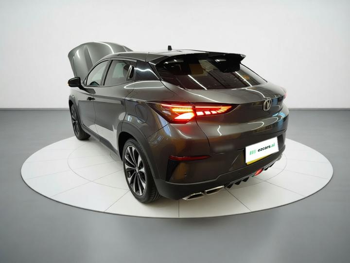 UNI-T 2020 1.5T Premium photo 4