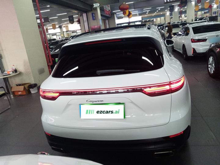 2018 Cayenne 3.0T photo 3