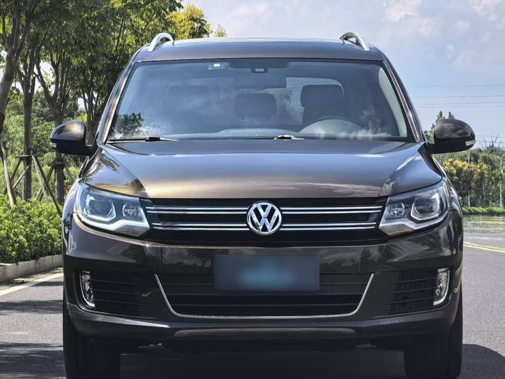 Tiguan 2015 1.8TSI AT RWD Luxury photo 4