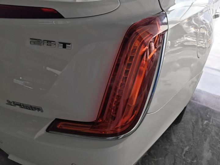 XTS 2018 28T Elite photo 7