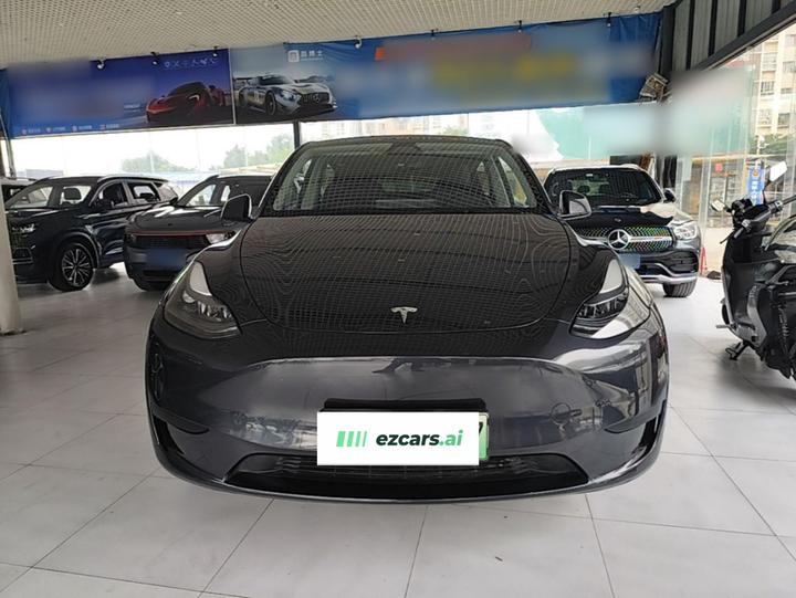 Model Y 2024 RWD photo 2