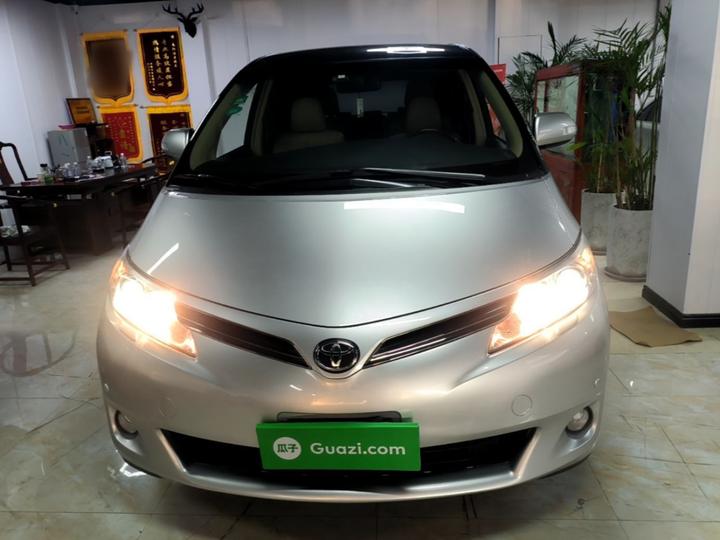 Previa 2012 2.4L 7 Luxury photo 2